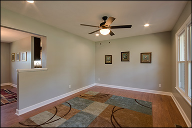 5570 Glade View Drive